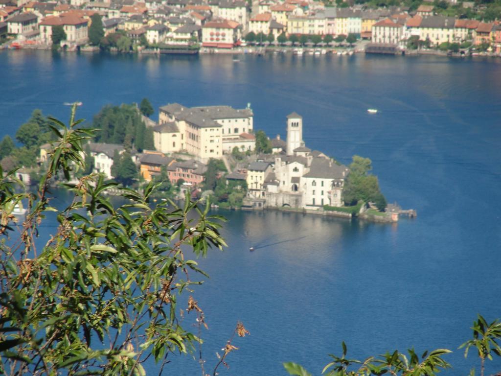 Ginetta Apartamento Madonna Del Sasso Quarto foto